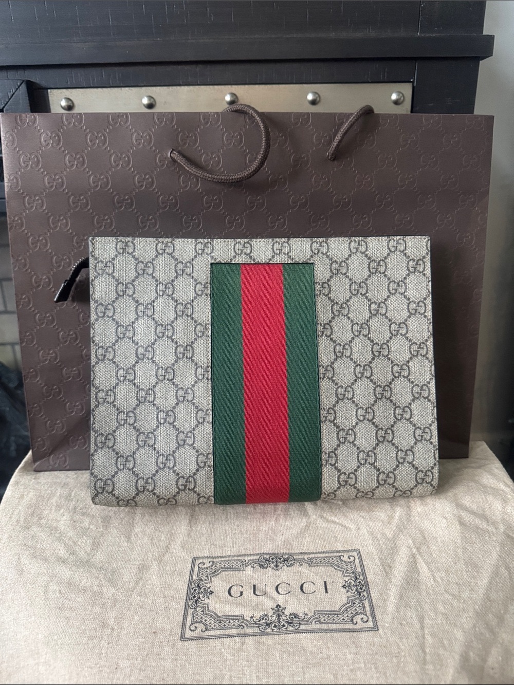Gucci clutch bag line sherry supreme GG